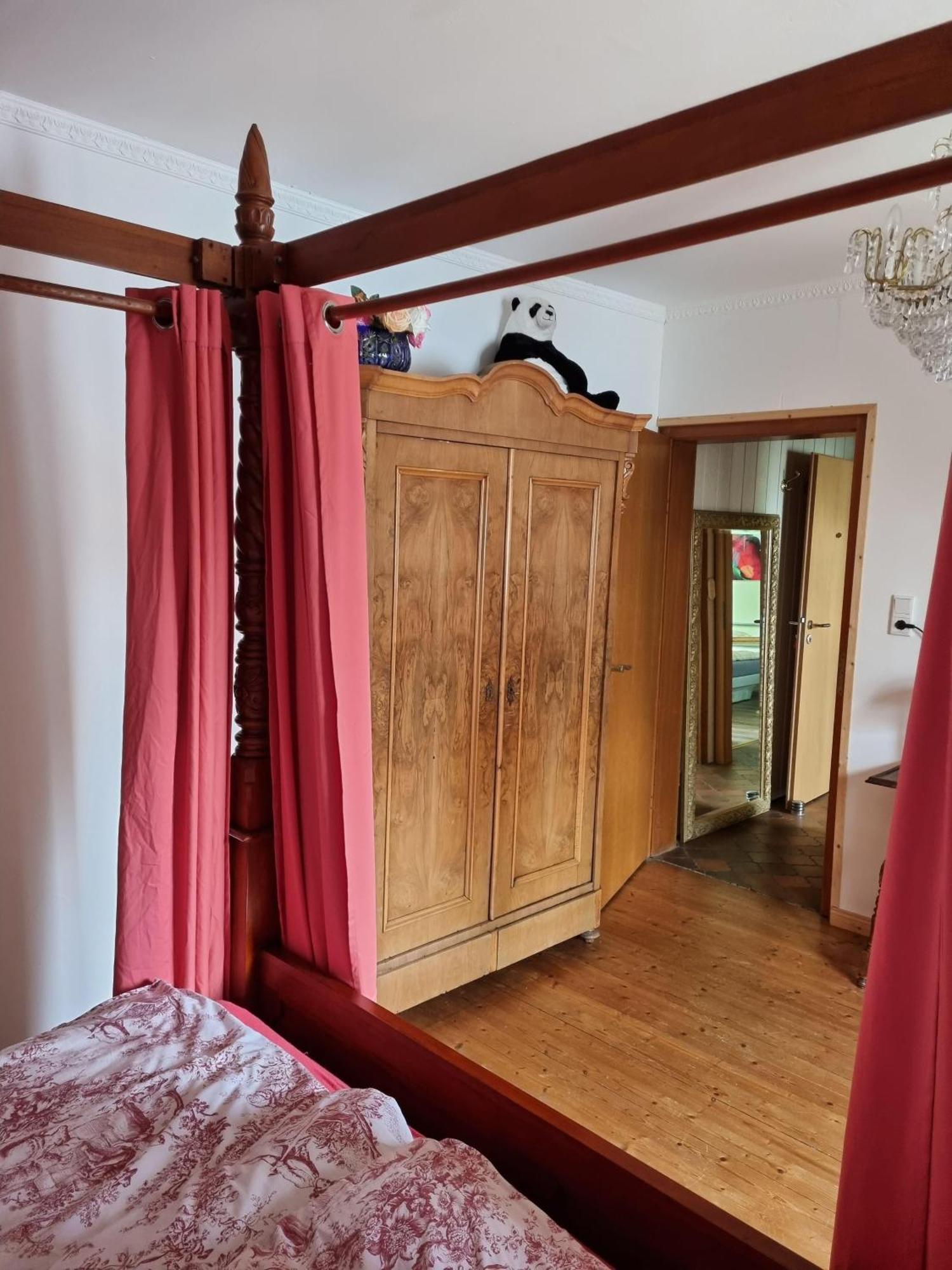 B&B Dressings Traumgarten Kaiserslautern Phòng bức ảnh